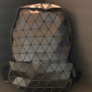 Geometric back pack
